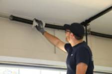 How to lubricate your garage door to prolong its lifespan